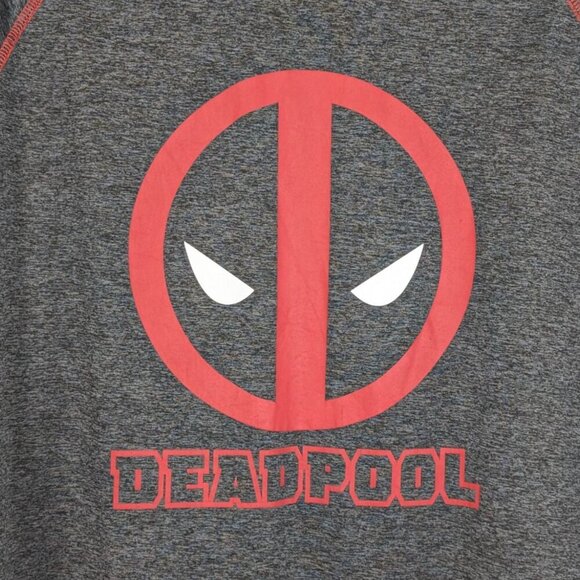 Marvel Deadpool Gray and Red Short Sleeve Tee - Picture 2 of 4